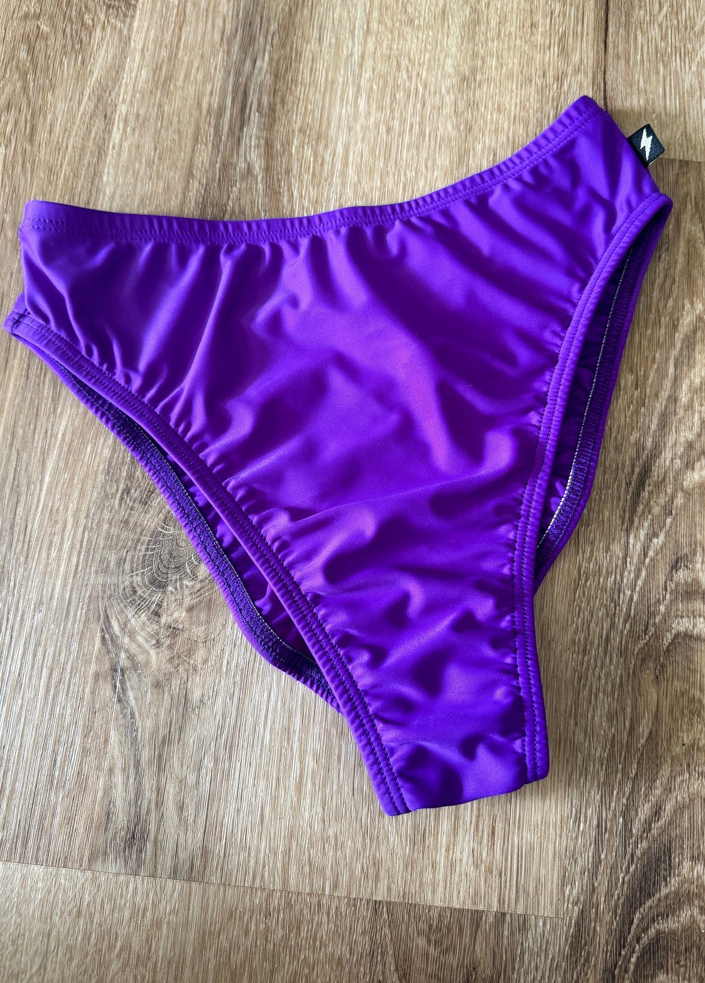 Cleo The Hurricane Hot Pants Essential High Rider Hot Pants