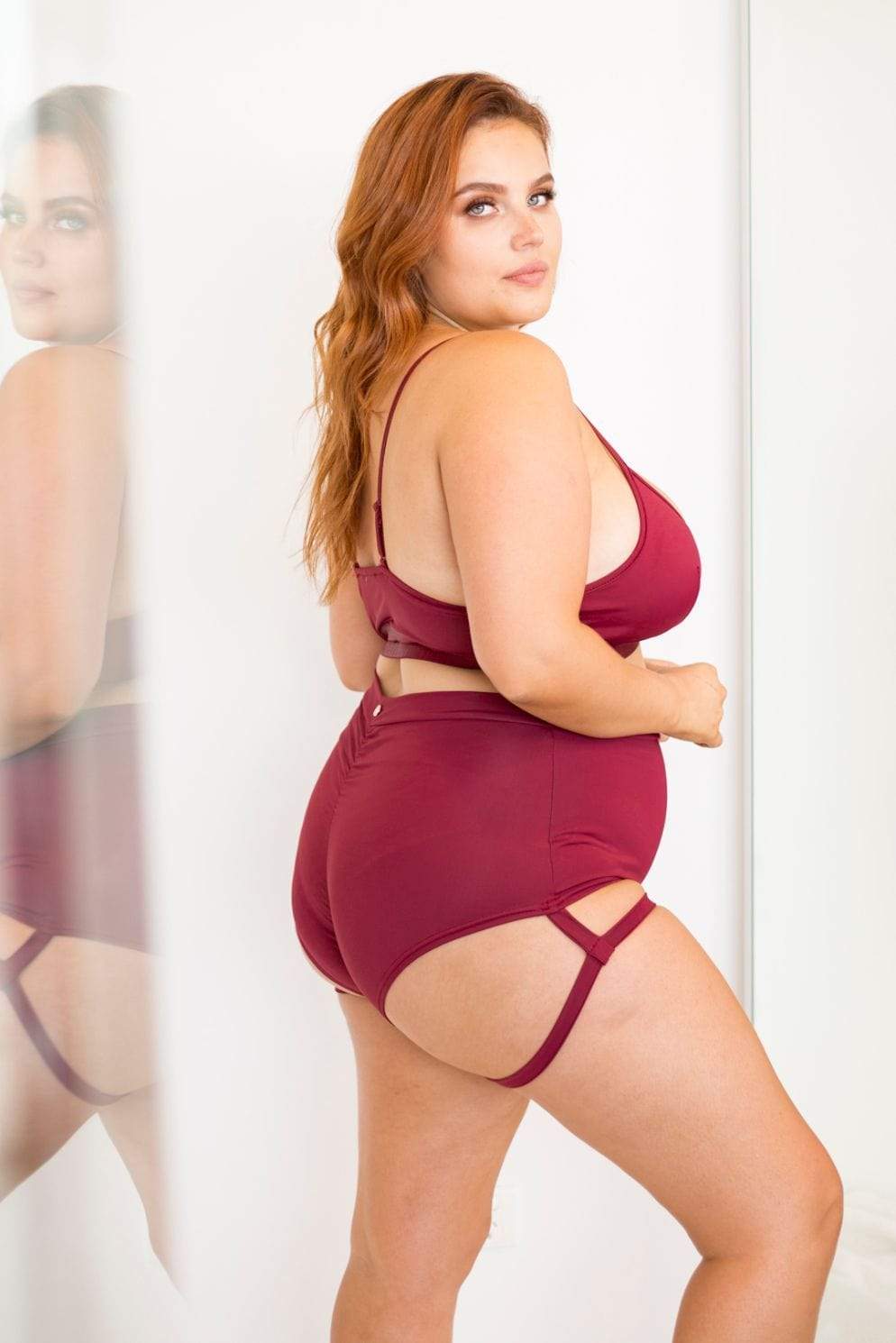Lunalae Shorts Lure You High Waisted Garter Shorts - Wine