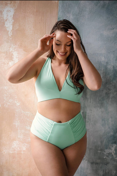 Sway Polewear Bottoms Tess Shorts Green Aventurine ECONYL® regenerated nylon